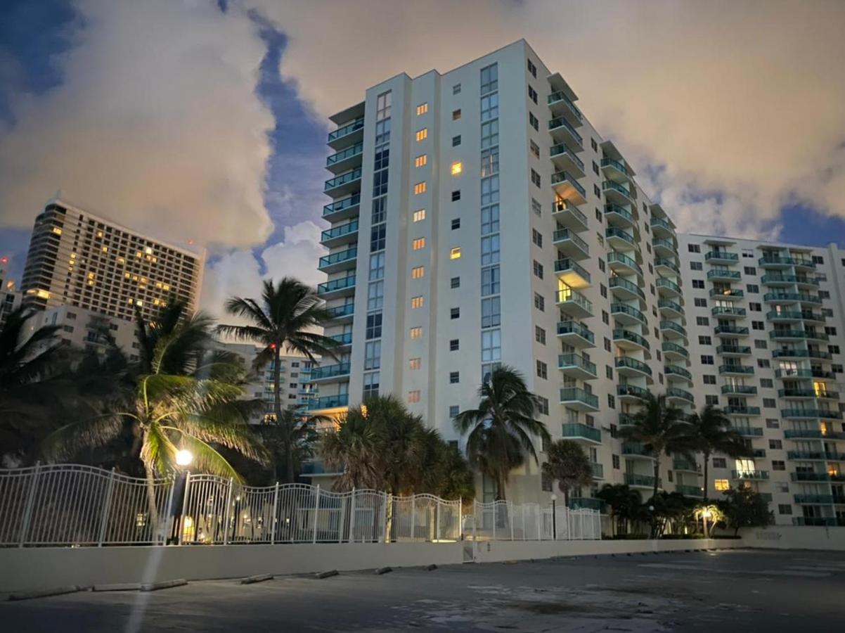 The Tides 2 Bedrooms 9Th Floor We Are On The Beach! Hollywood Exterior photo